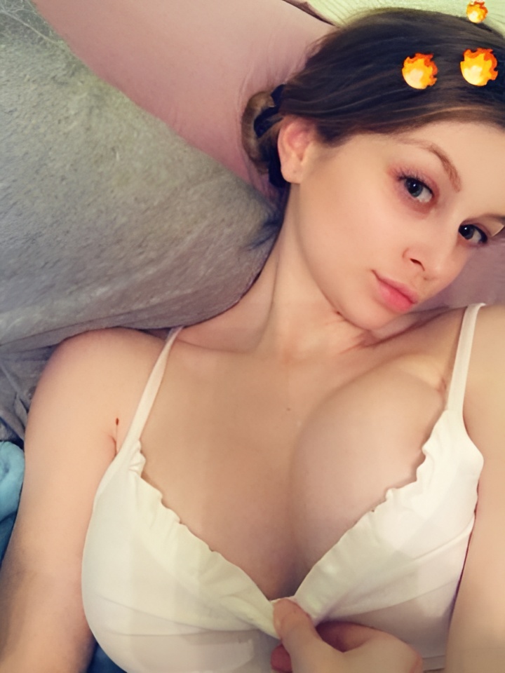 Катенька привлекальеная девушка из Озеры цена от 4000 руб