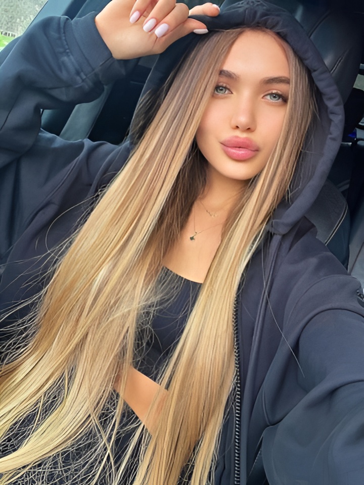 Оксана привлекальеная девушка из Озеры цена от 3000 руб