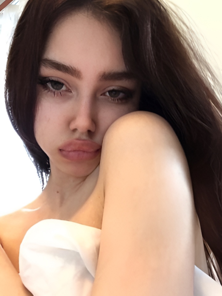 Владислава привлекальеная девушка из Озеры цена от 5000 руб