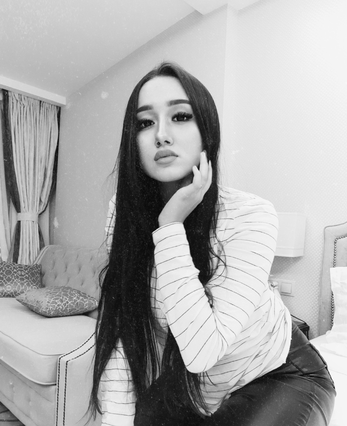 Светланка привлекальеная девушка из Озеры цена от 3500 руб