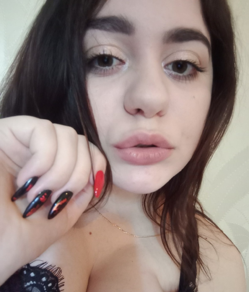 АЛИНА привлекальеная девушка из Озеры цена от 3000 руб