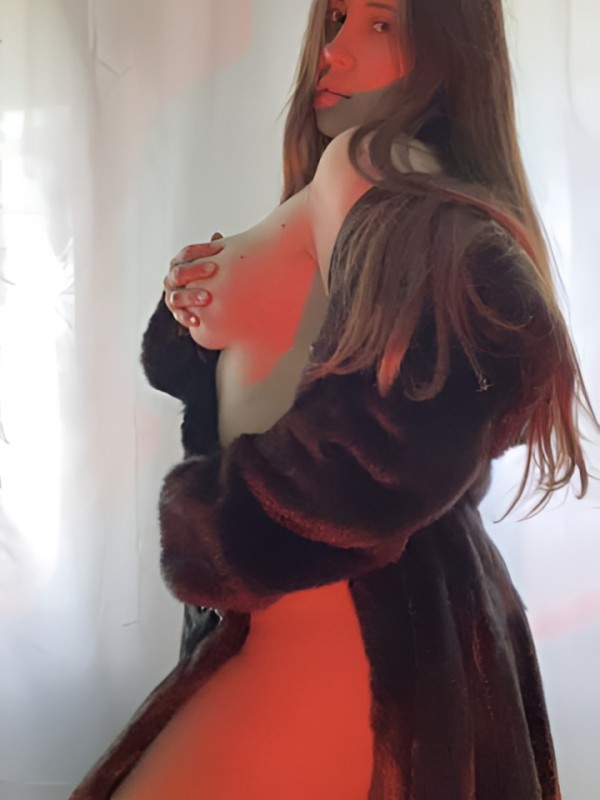 Регина привлекательная девушка из Озеры цена от 2000 руб