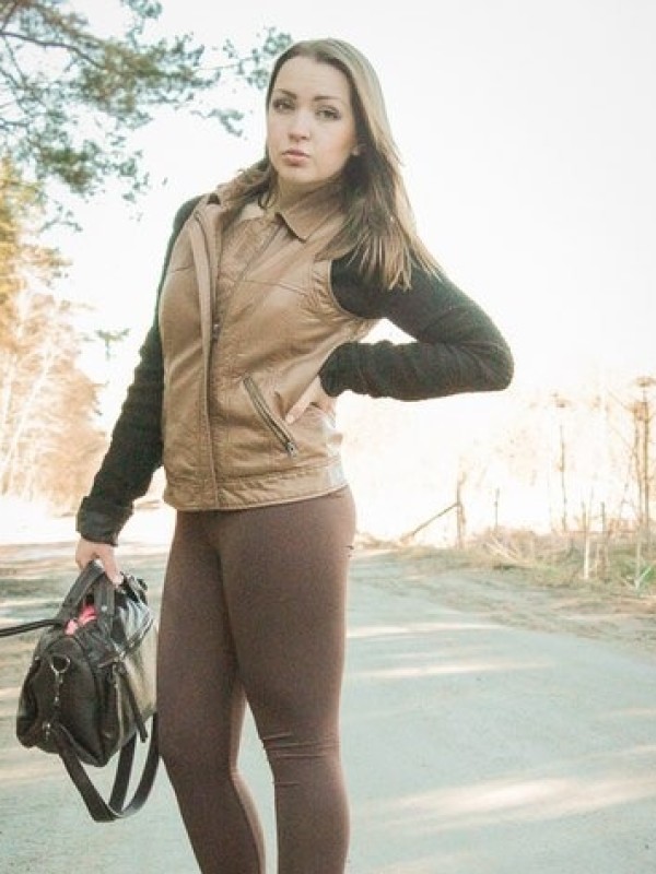 Арина привлекательная девушка из Озеры цена от 3500 руб